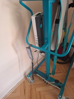 Predám elektronický invalidný vozík a elektronický zdvihák - 3