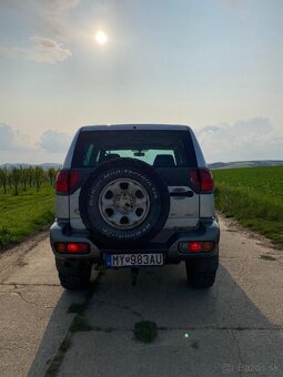 Nissan Terrano 2 - 3