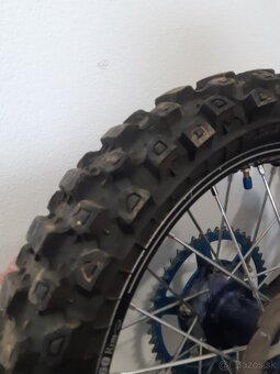 Kolesa Yamaha YZF - 3