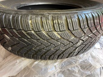 195/65R15 - 3
