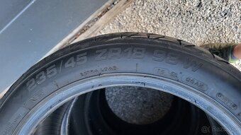 235/45 R18 letné pneumatiky - 3