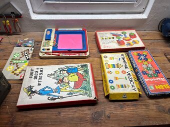 Predám kufor so starými spoločenskými hrami - 3