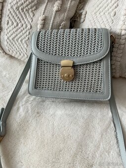 Kabelka cez plece - 3