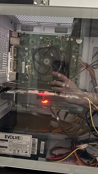 Predam stolný PC - 3