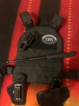 Obušok,vesta a púzdra - 3