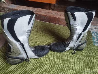 Pánske motočizmy - 3