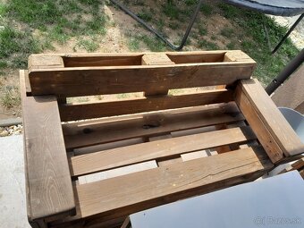 Paletové sedenie. - 3