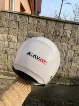 Prilba na motorku LS2 - 3