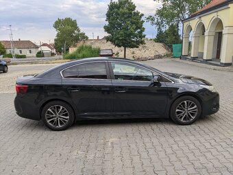 Toyota Avensis 1.8 Valvematic - 3