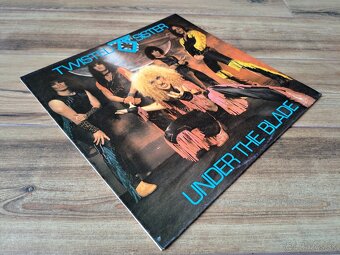 Lp TWISTED SISTER - Under The Blade - 3