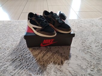 Jordan 1 low retro og sp - 3