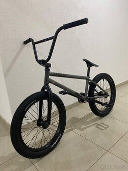 High-end BMX bike s top komponentmi - 3