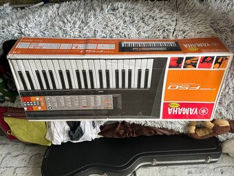 Yamaha PSR F50 - 3