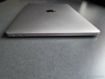 MacBook Pro - 3