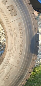 Goodyear 235/75/17,5 - 3