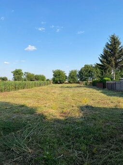 Pozemok na predaj, vhodný aj ako investícia - Tvrdošovce - 3