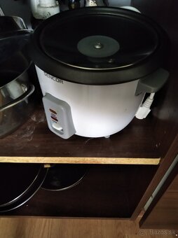 Predám vysavač Elektrolux bieli komplet - 3