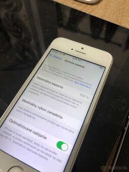 iPhone SE 2016 - 3