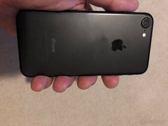 Predám iPhone 7.32 GB. - 3