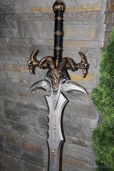 World of Warcraft Frostmourne - 3