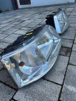 Predne svetlomety vw T5 - 3
