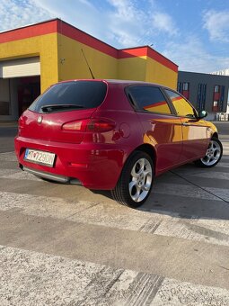 Alfa Romeo 147 - 3