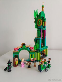 Lego Wicked Emerald City - 3