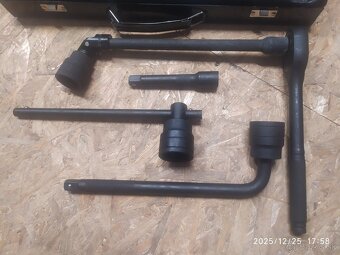 Gola sada kovana - 3