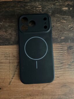 Iphone 17 Pro Max kryt - 3