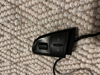 Tlačidlá multifunkcie volantu superb2 - 3