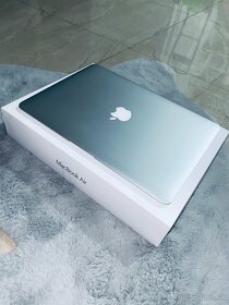 Predám: MacBook air 2017 13 palcový - 3