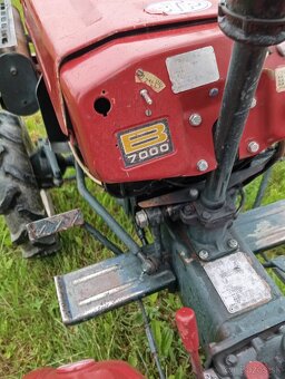 Malo traktor KUBOTA 7000 - 3