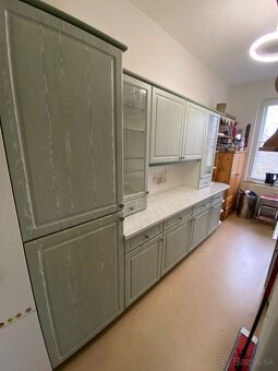 Moderná kuchynská linka so sporebičmi - 3