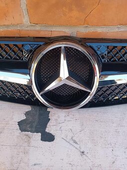 Přední maska pro Mercedes CLK W209 / C209 / A209, r.v. 2002 - 3