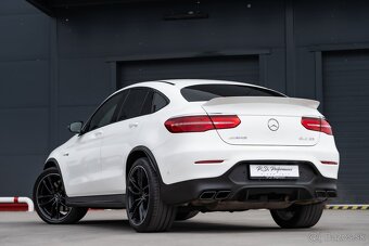 Mercedes-Benz GLC Coupe 63 AMG 4Matic+ V8 Biturbo - 3