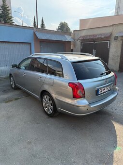 Toyota Avensis T25 2.0 d4d 93kw - 3
