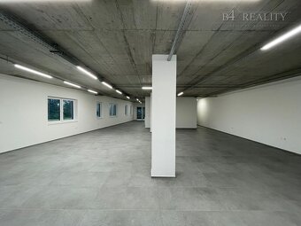 Kancelárske priestory, 171 m2 + terasa 80m2, 5x parkovacie s - 3