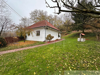 Samota v lese priamo v obci Semerovo Unikátny domček na k - 3