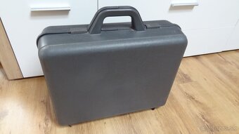 Predám retro -písací stroj Consul 2226 - 3