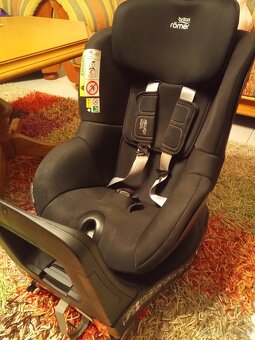 Britax Römer Dualfix M isize - 3