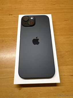 iPhone 15 128GB - 100% batéria - 3