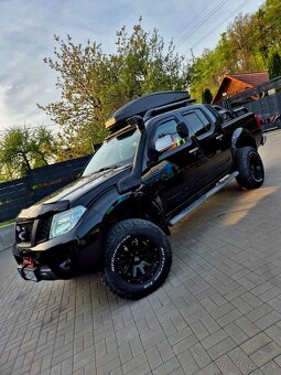 Nissan Navara DoubleCab 2.5 dCi LE A/T - 3