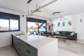 JKV REAL ponúka na predaj moderný 2-izbový byt s panoramatic - 3