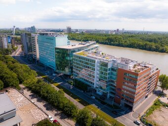Kancelárske priestory vysokého štandardu v projekte River Pa - 3