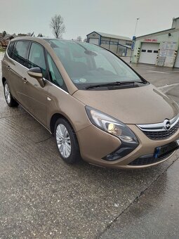 Opel zafira tourer - 3