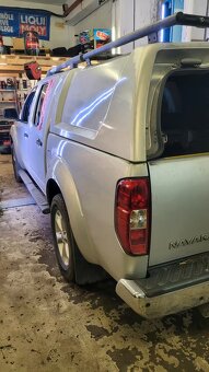 nissan navara 2.5 dci 2006 rok strieborna - 3