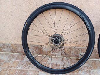 Kolesá na cestný bicykel - 3