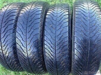 Predám zimné peum r14 165/70 5/5mm - 3