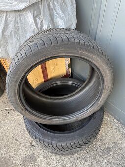 Zimne pneu NOKIAN 245/40/r18 - 3