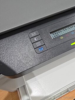 HP Color LaserJet MFP178MW - 3